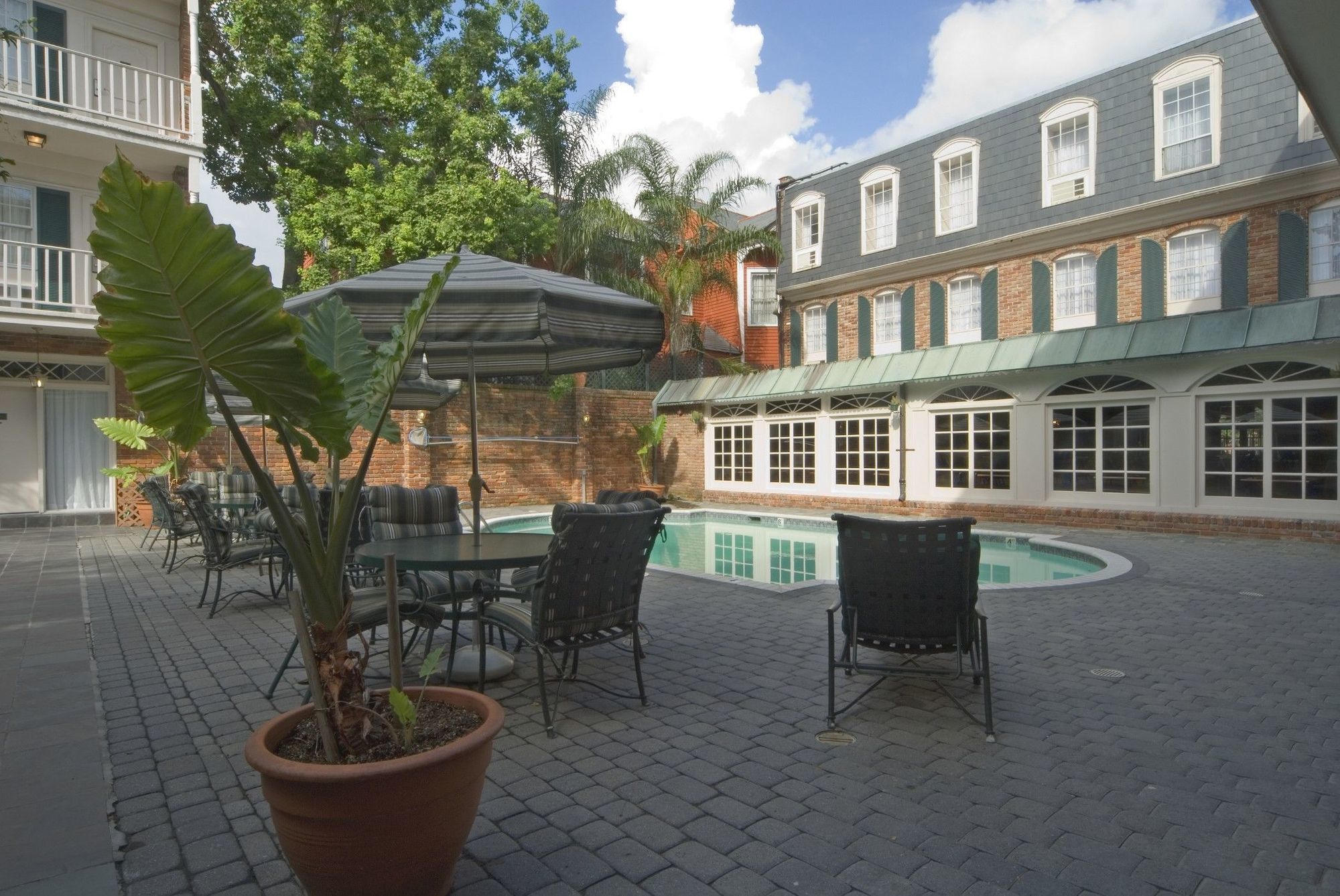 Best Western Plus French Quarter Courtyard Hotel Ню Орлиънс Екстериор снимка